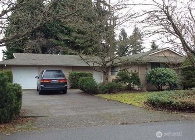 Property at 1212 169 Pl NE, Bellevue, WA 98008, 3 beds, 1.5 baths