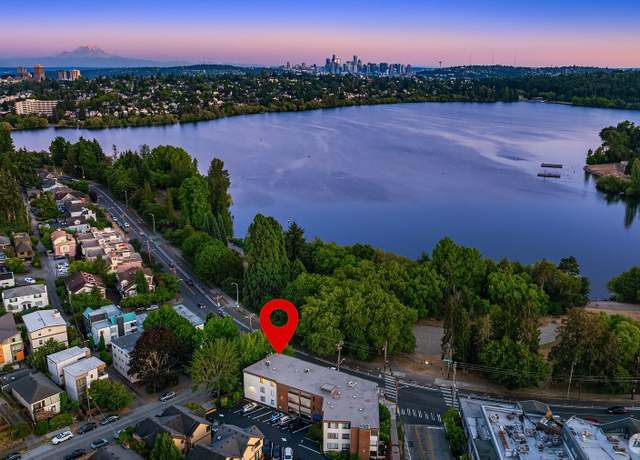 Property at 7850 E Green Lake Dr N #301, Seattle, WA 98103, 2 beds, 2 baths