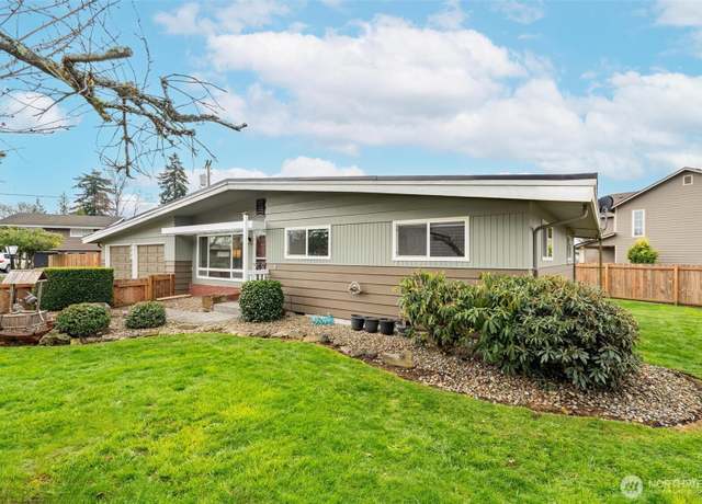 Property at 3080 Jackson Hwy Unit B, Chehalis, WA 98532, 3 beds, 1.5 baths