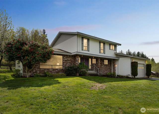 Property at 20832 266th Pl SE, Maple Valley, WA 98038, 4 beds, 2.5 baths