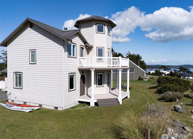 Property at 318 Lighthouse Ln, Friday Harbor, WA 98250, 3 beds, 2 baths