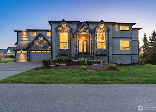 Property at 1985 Bayview St, Blaine, WA 98230, 4 beds, 3.5 baths