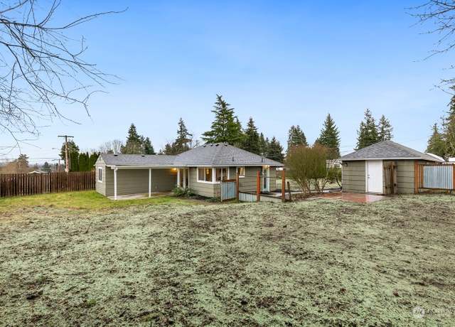 Property at 11836 SE 275th St, Kent, WA 98030, 2 beds, 1 bath