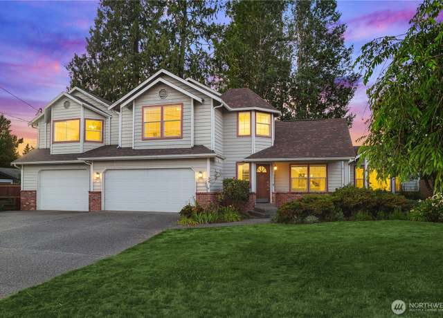 Property at 6407 Grove St, Marysville, WA 98270, 5 beds, 3.5 baths