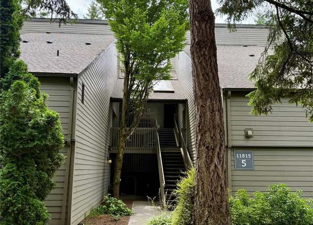 Property at 11815 93rd Ln NE, Kirkland, WA 98034, 2 beds, 1.5 baths