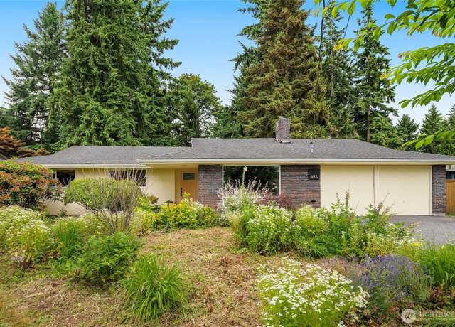 Property at 16521 SE 45th St, Bellevue, WA 98006, 3 beds, 2 baths