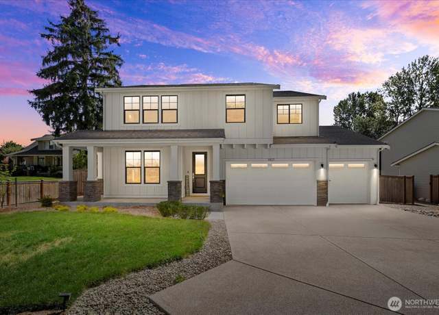 Property at 1427 114th Ave E, Edgewood, WA 98372, 4 beds, 3 baths