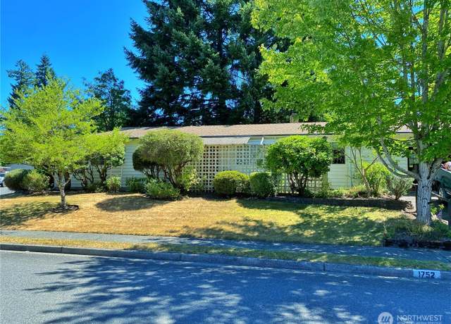 Property at 1752 162nd Ave NE, Bellevue, WA 98008, 3 beds, 2 baths