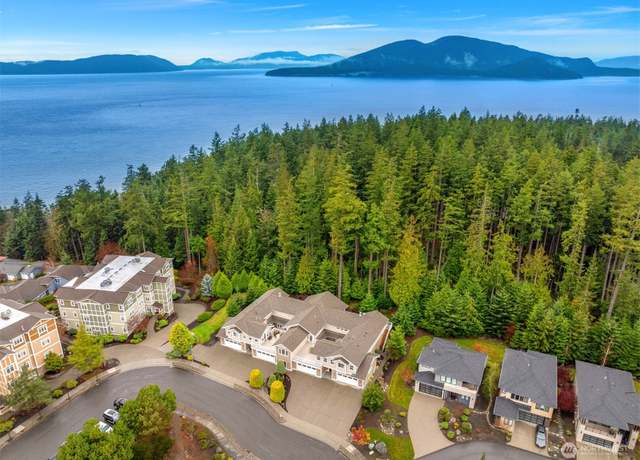 Property at 2305 Sundown Ct, Anacortes, WA 98221, 3 beds, 2.5 baths