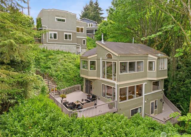 Property at 2114 Walnut Ave SW, Seattle, WA 98116, 3 beds, 2.5 baths