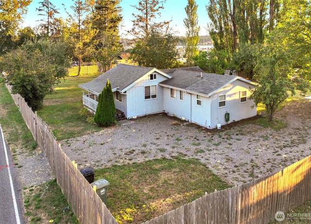 Property at 2579 Finkbonner Rd, Bellingham, WA 98226, 2 beds, 2.5 baths