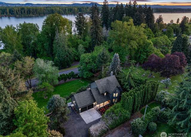 Property at 4412 SE 166th Pl, Vancouver, WA 98683, 5 beds, 3.5 baths