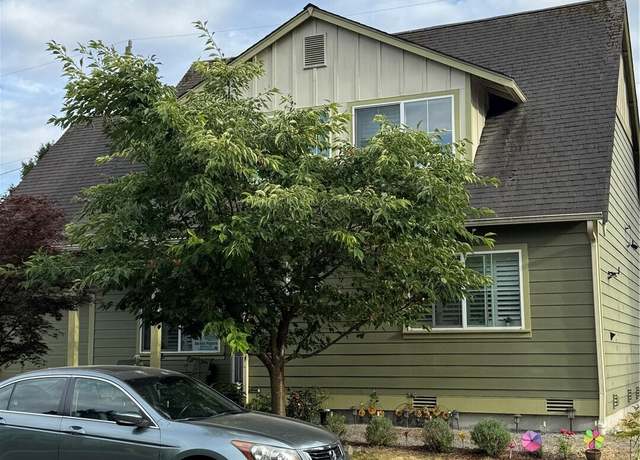 Property at 5001 S 122nd Ln, Tukwila, WA 98178, 3 beds, 3 baths