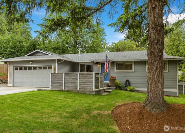 Property at 13020 SE 237th Ct, Kent, WA 98031, 3 beds, 1.5 baths