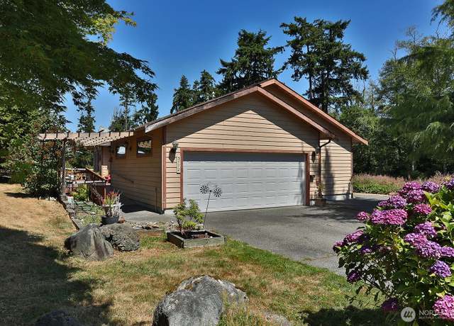 Property at 5772 Captain Vancouver Dr, Langley, WA 98260, 1 bed, 2 baths