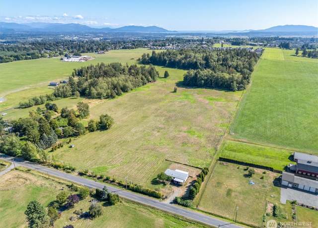 Property at 2699 Aldergrove Rd, Ferndale, WA 98248, 3 beds, 2 baths