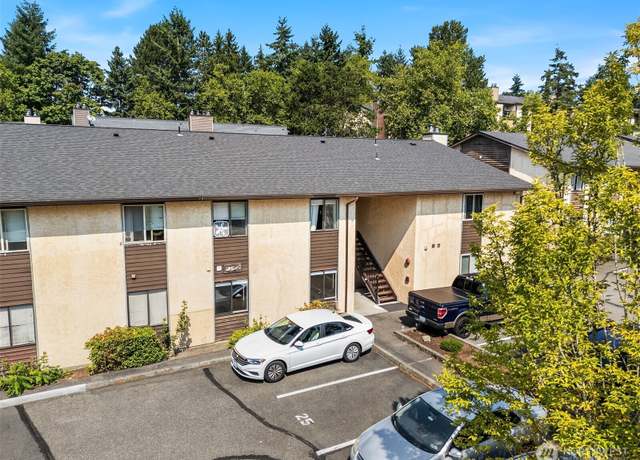 Property at 12424 NE 145th St Unit C-25, Kirkland, WA 98034, 3 beds, 1.5 baths
