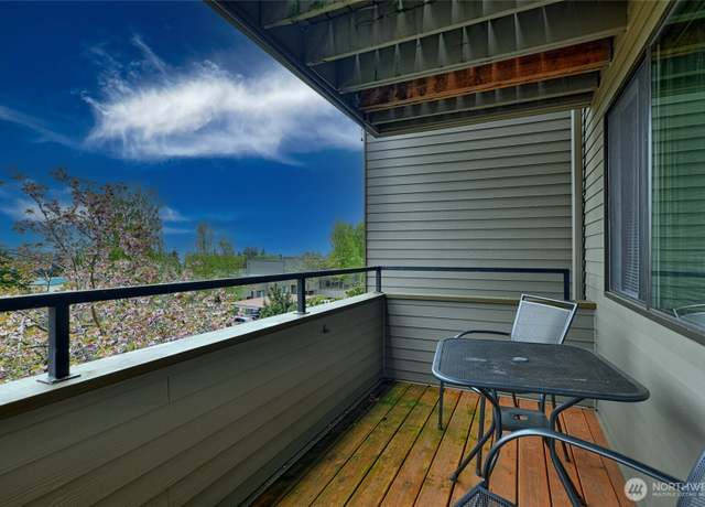 Property at 4891 76th St SW Unit C302, Mukilteo, WA 98275, 2 beds, 1 bath