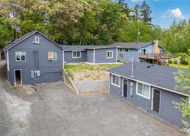 Property at 810 SW 124th St, Burien, WA 98146, 6 beds, 4 baths