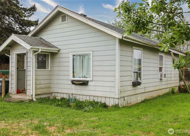 Property at 211 Wooding St, Aberdeen, WA 98520, 2 beds, 1 bath