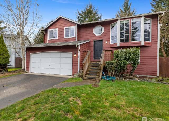 Property at 17528 Mountain View Rd SE, Monroe, WA 98272, 4 beds, 3 baths