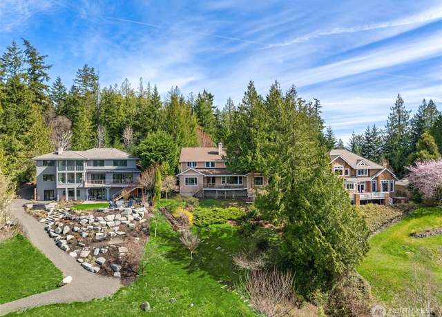 Property at 3969 Palomino Dr NE, Bainbridge Island, WA 98110, 4 beds, 3.5 baths