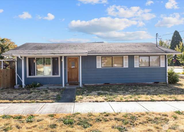 Property at 104 Columbia Ave, Marysville, WA 98270, 3 beds, 1 bath