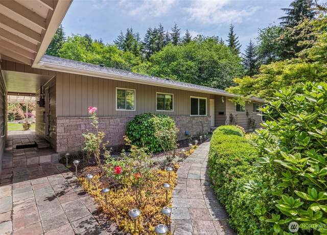 Property at 309 E State Route 4, Cathlamet, WA 98612, 4 beds, 2.5 baths