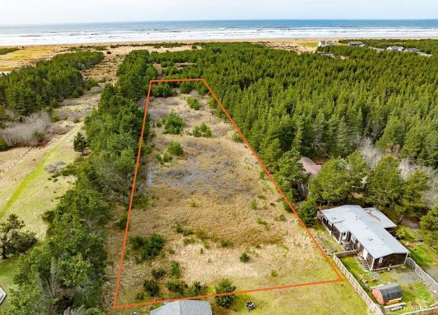 Property at 995 50th Ln, Seaview, WA 98644