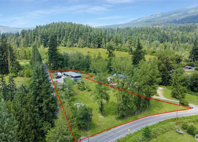 Property at 16015 Lange Rd, Mount Vernon, WA 98273, 4 beds, 2 baths