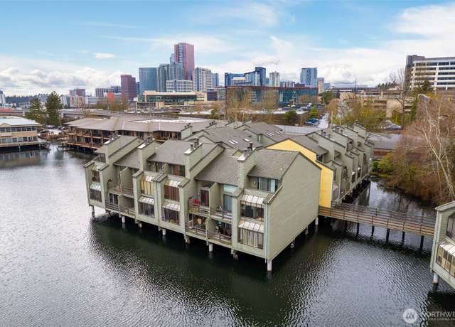 Property at 7 Lake Bellevue Dr #208, Bellevue, WA 98005, 2 beds, 2 baths