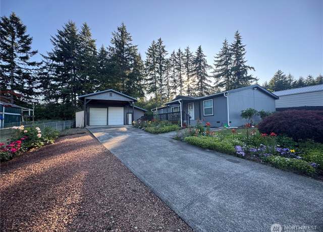 Property at 14318 Greenbelt Drive East, Bonney Lake, WA 98391, 3 beds, 2 baths
