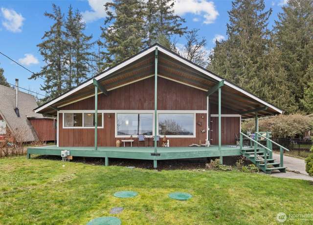 Property at 1079 Ellie Ln, Camano Island, WA 98282, 3 beds, 1.5 baths