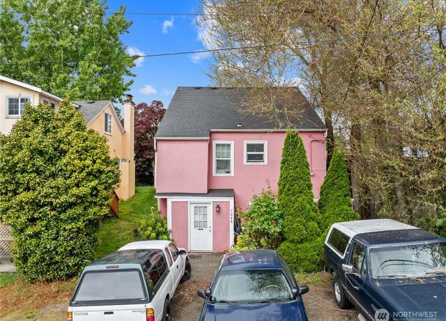 Property at 7846 Lake City Way NE, Seattle, WA 98115, 4 beds, 1.5 baths