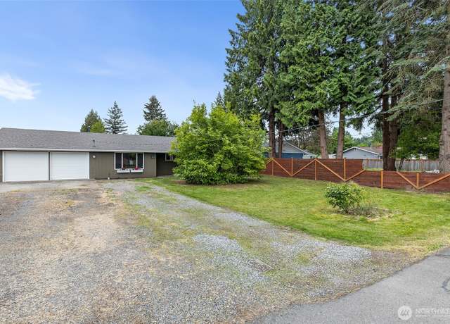Property at 913 17th St SE, Puyallup, WA 98372, 5 beds, 1.5 baths