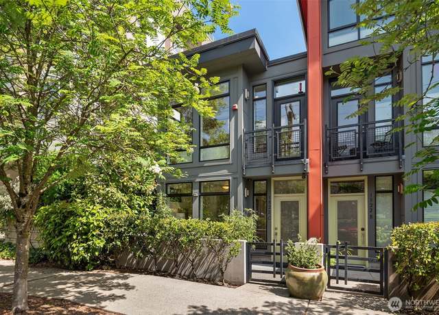 Property at 1822 11th Ave Unit C, Seattle, WA 98122, 2 beds, 1.5 baths