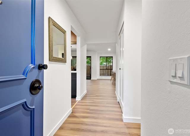 Property at 10305 NE 16th St Unit I6, Bellevue, WA 98004, 2 beds, 2 baths