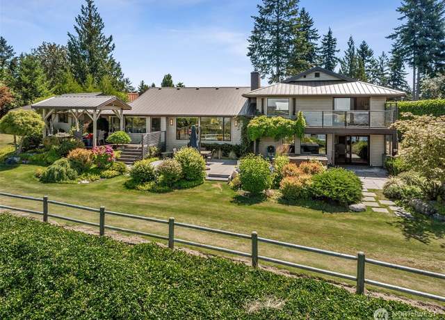 Property at 9211 96th St NW, Gig Harbor, WA 98332, 3 beds, 3 baths