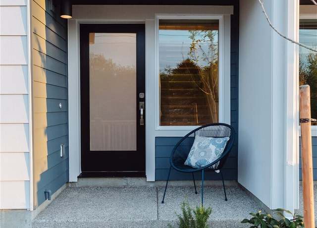 Property at 3620 W Mukilteo Blvd Unit D, Everett, WA 98203, 3 beds, 3 baths