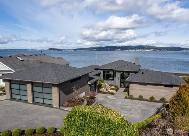Property at 1074 Bayshore Dr, Camano Island, WA 98282, 4 beds, 3 baths