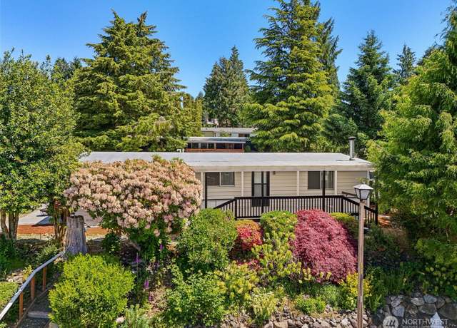Property at 12600 NE 190th St, Bothell, WA 98011, 2 beds, 2 baths