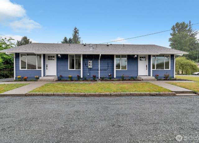 Property at 2403 116th St SE Unit A, B, Everett, WA 98208, 4 beds, 2 baths