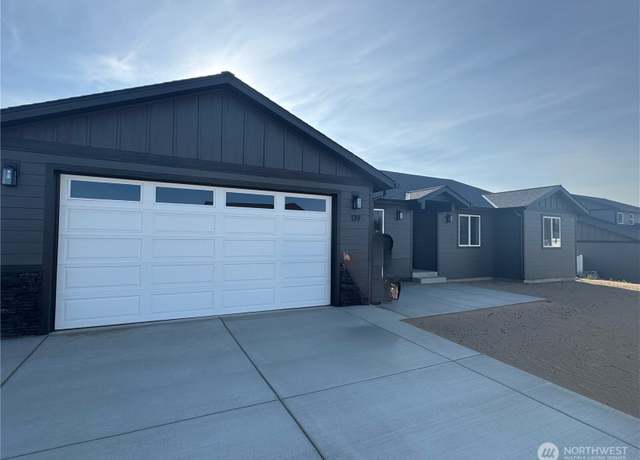 Property at 139 Berryman Way, Malaga, WA 98828, 4 beds, 2 baths