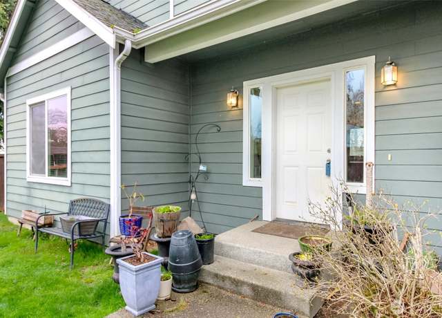 Property at 7410 E.F St, Tacoma, WA 98404, 4 beds, 2.5 baths