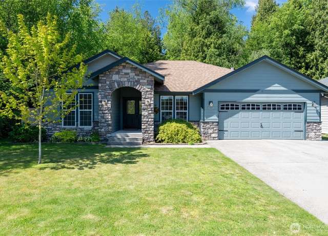 Property at 8385 Glendale Dr, Blaine, WA 98230, 3 beds, 2.5 baths