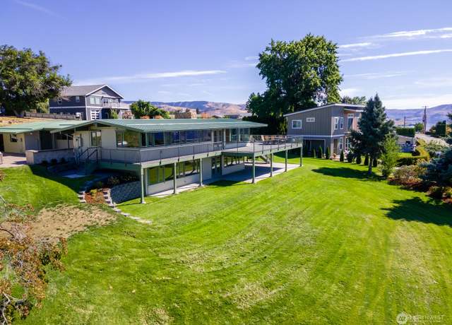 Property at 49 Stormy Vista Ln, Manson, WA 98831, 3 beds, 2.5 baths