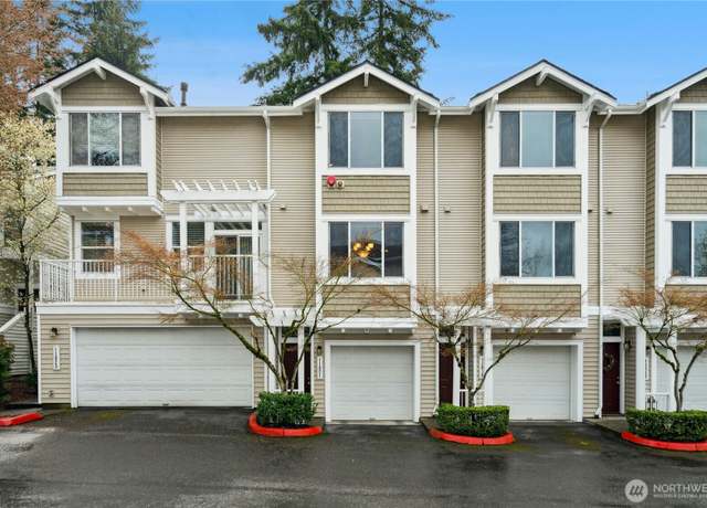 Property at 11821 NE 162nd Ct, Bothell, WA 98011, 2 beds, 2.5 baths