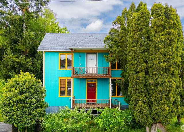 Property at 400 Augustus St, Toledo, WA 98591, 4 beds, 2 baths