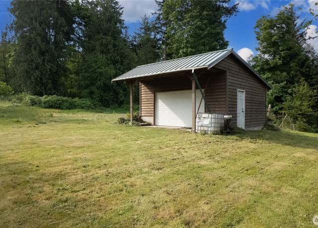Property at 70 Saratoga Dr, Hat Island, WA 98206