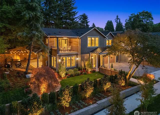 Property at 2012 9th St W, Kirkland, WA 98033, 5 beds, 4 baths